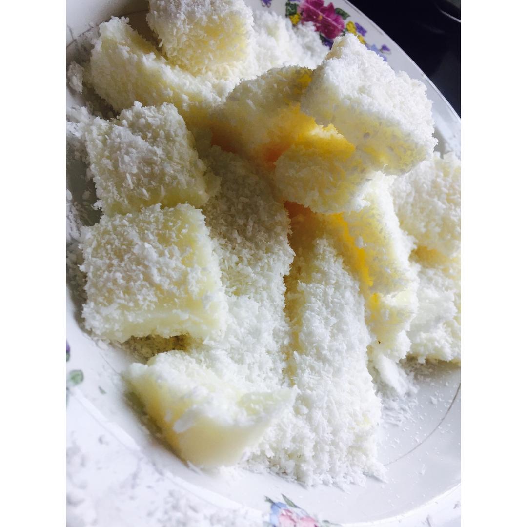 完胜85度C牛奶椰丝小方