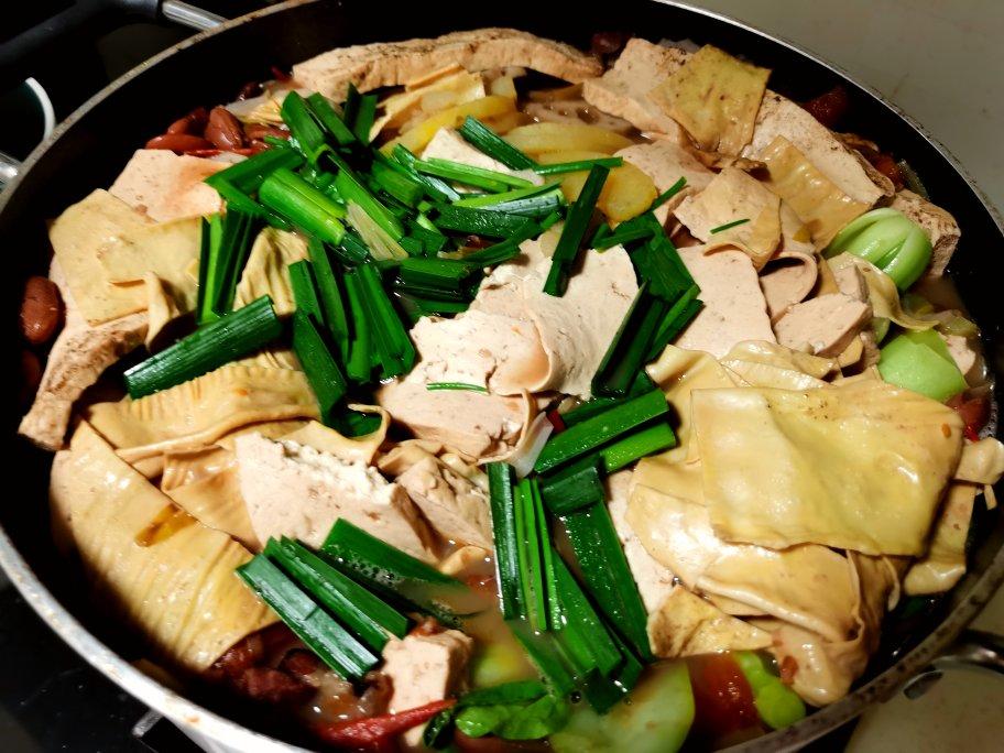 腊肉豆米火锅