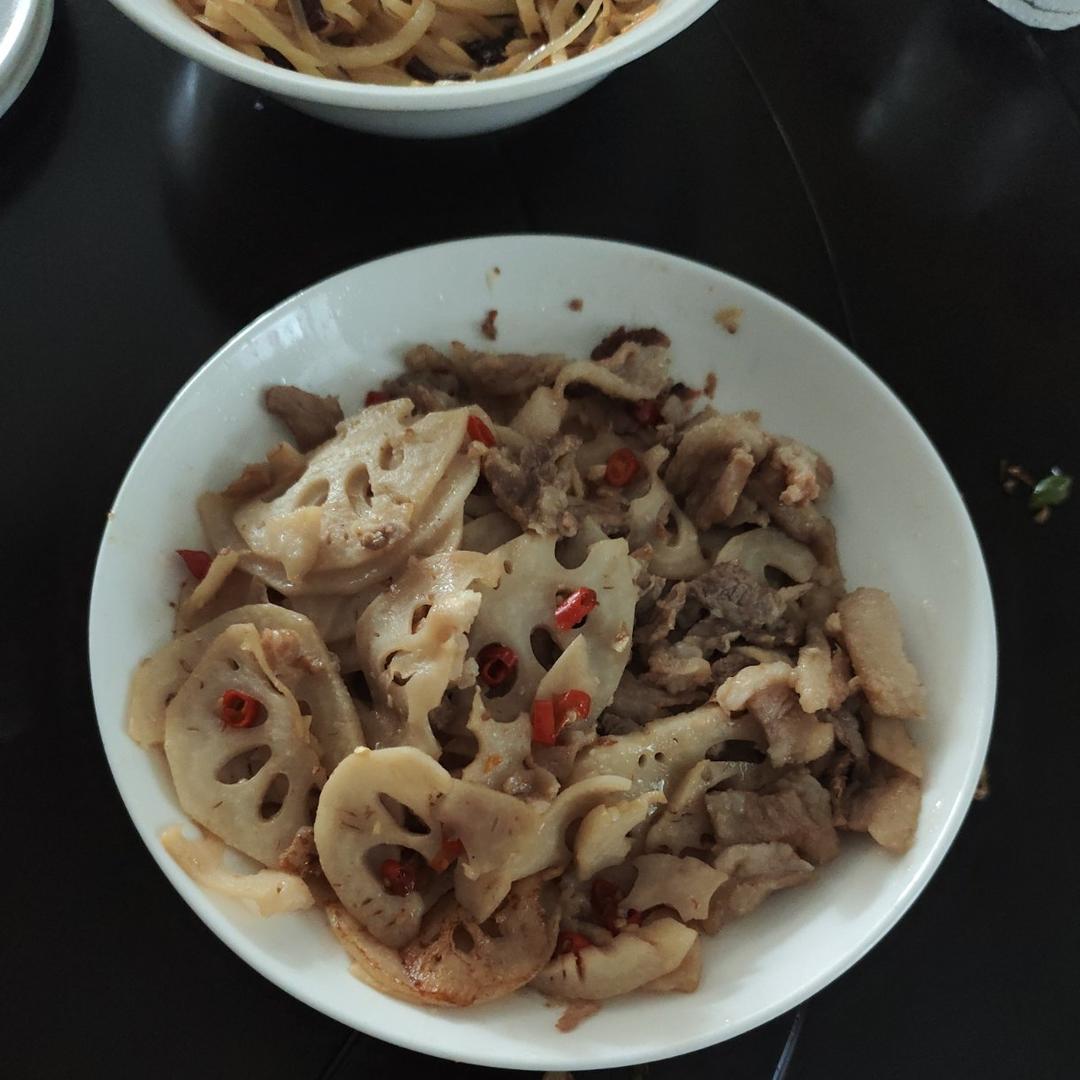 超下饭的莲藕炒肉