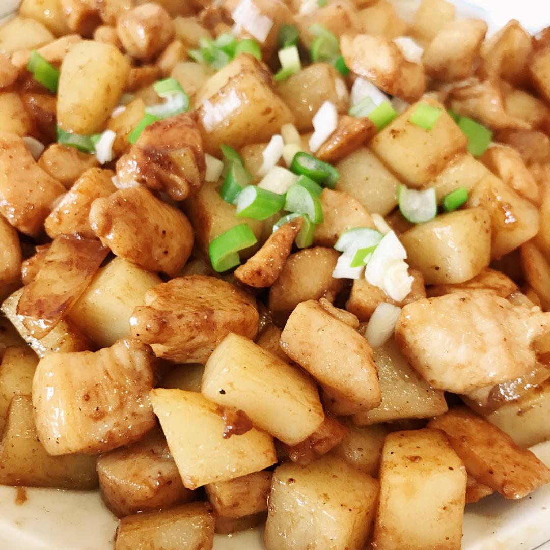 一道怎么做都好吃的干煎土豆鸡丁（红烧，咖喱，椒盐，孜然）