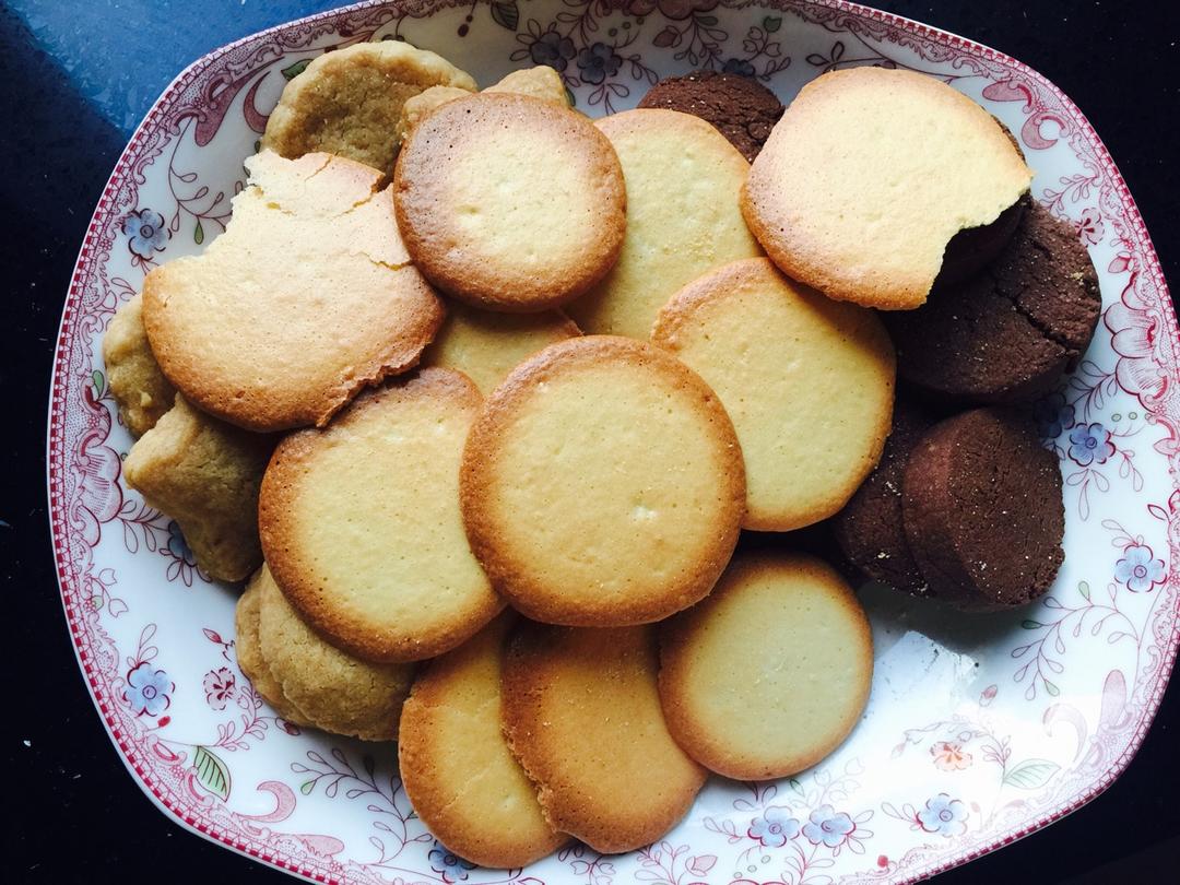 酥脆蛋香小饼干