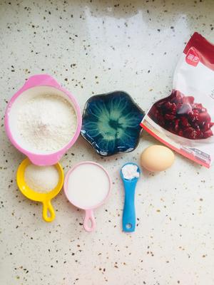 #麦子厨房#小红锅制作:蔓越莓甜甜圈的做法 步骤2