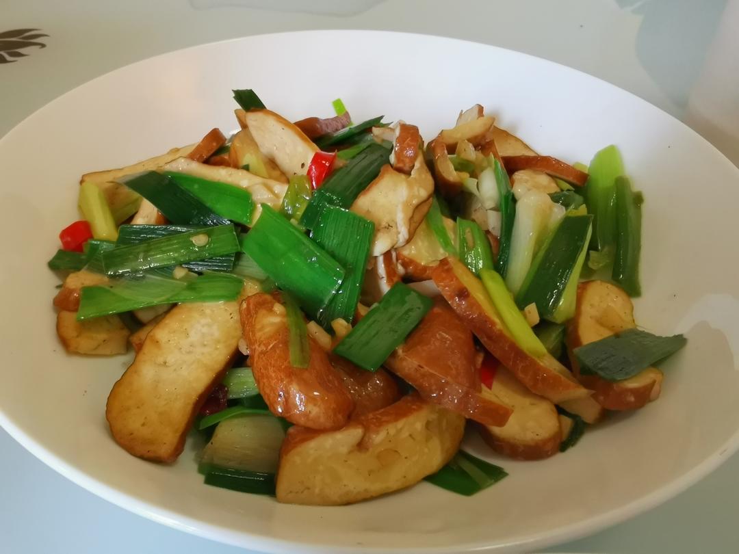 蒜苗炒香干