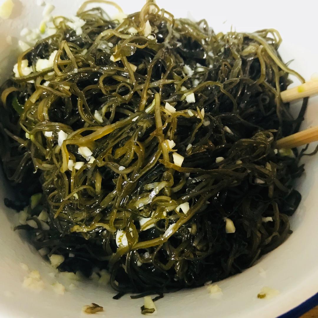 这才是正宗的李先生牛肉面家的蒜泥海带丝