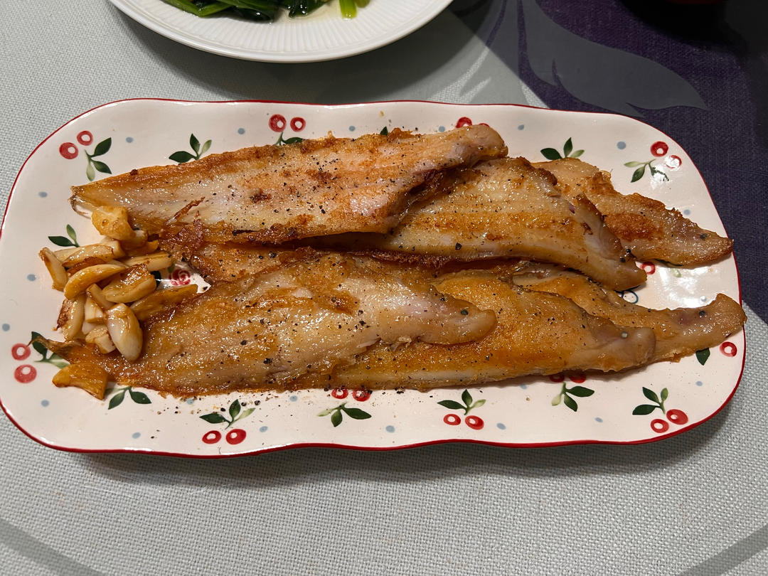 香煎巴沙鱼（龙利鱼）