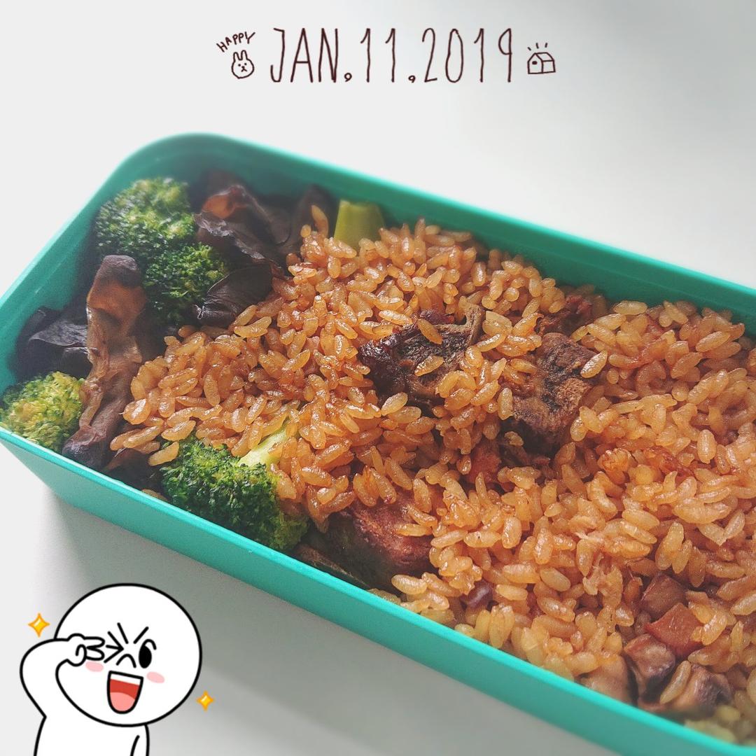 喷香排骨焖饭（爆好吃）