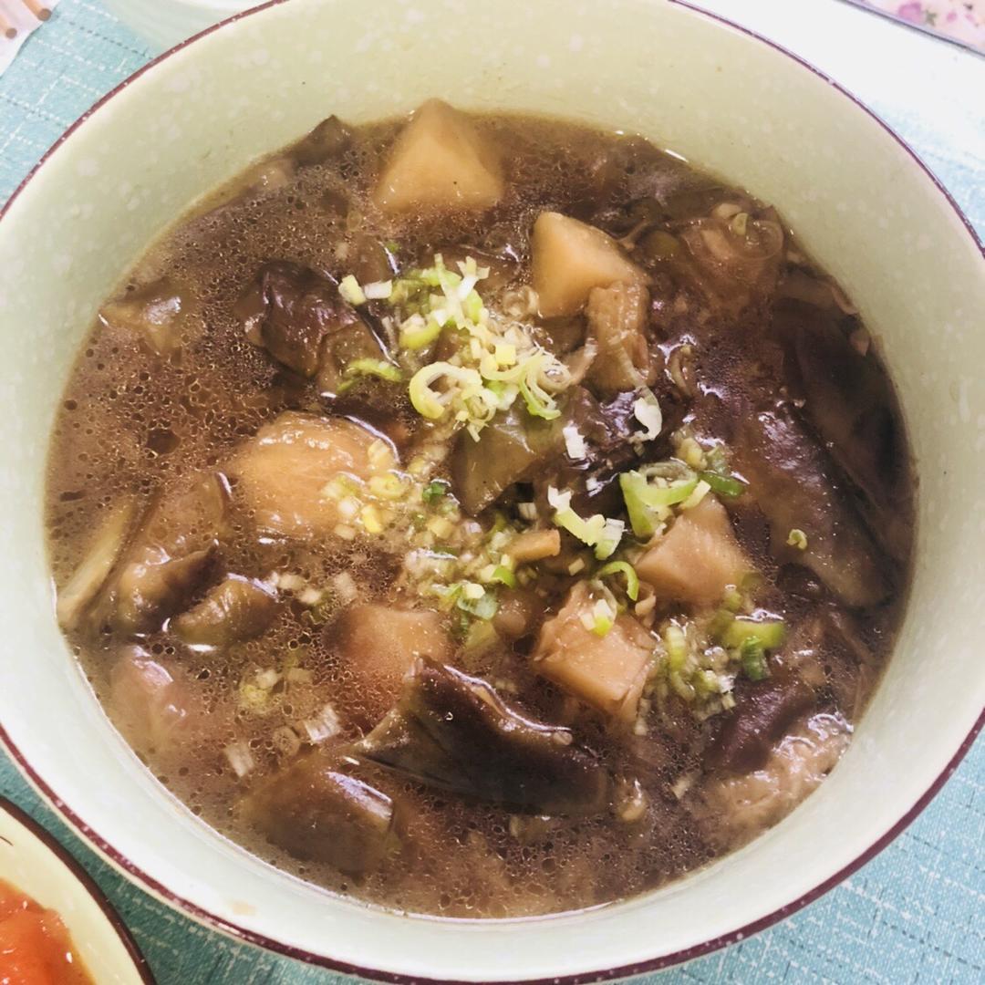 东北菜茄子炖土豆