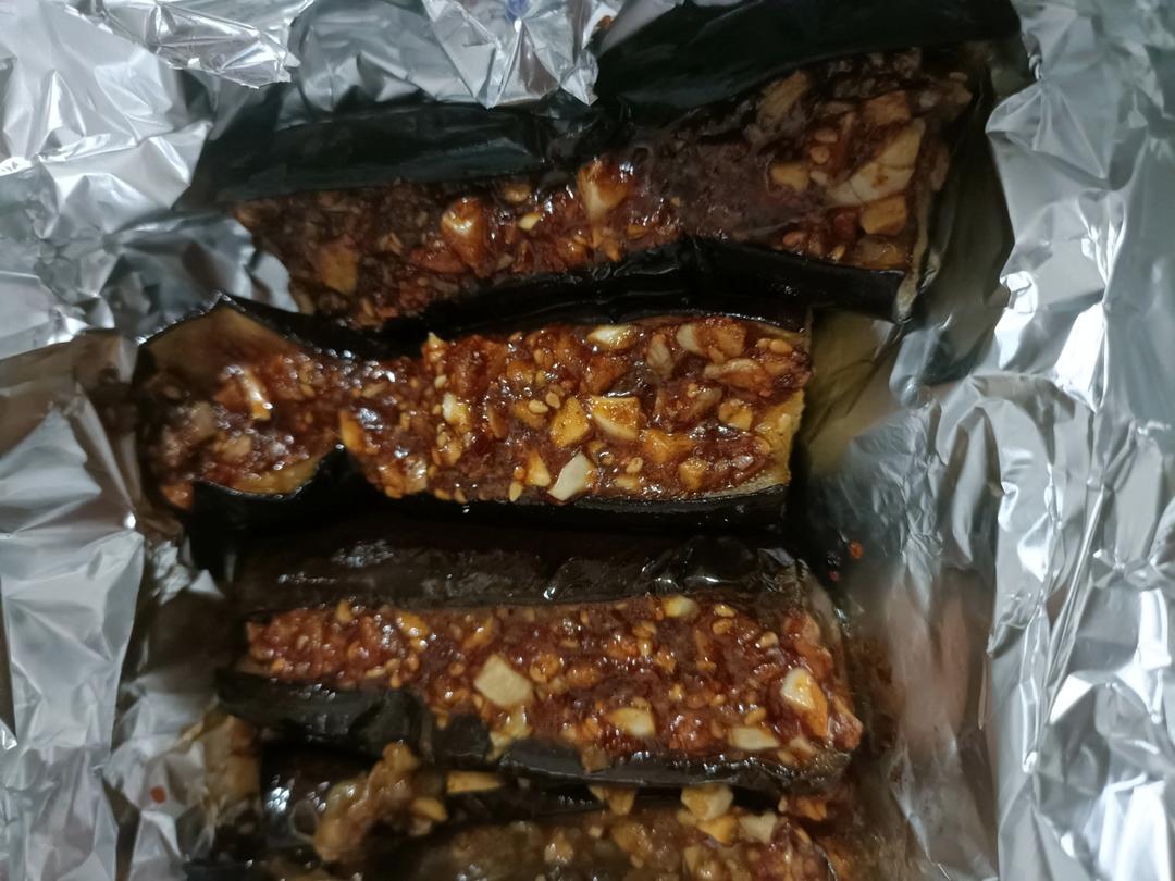 空气炸锅超简单的爆香蒜蓉烤茄子