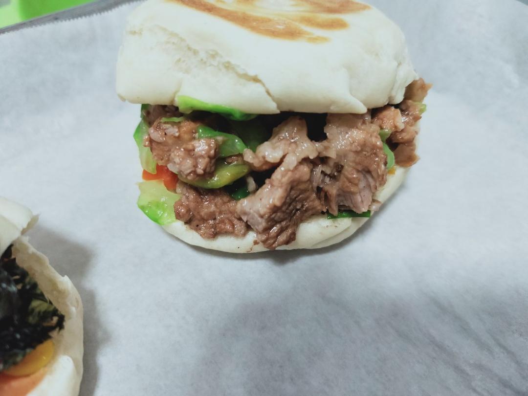 肉夹馍(白吉馍的制作)