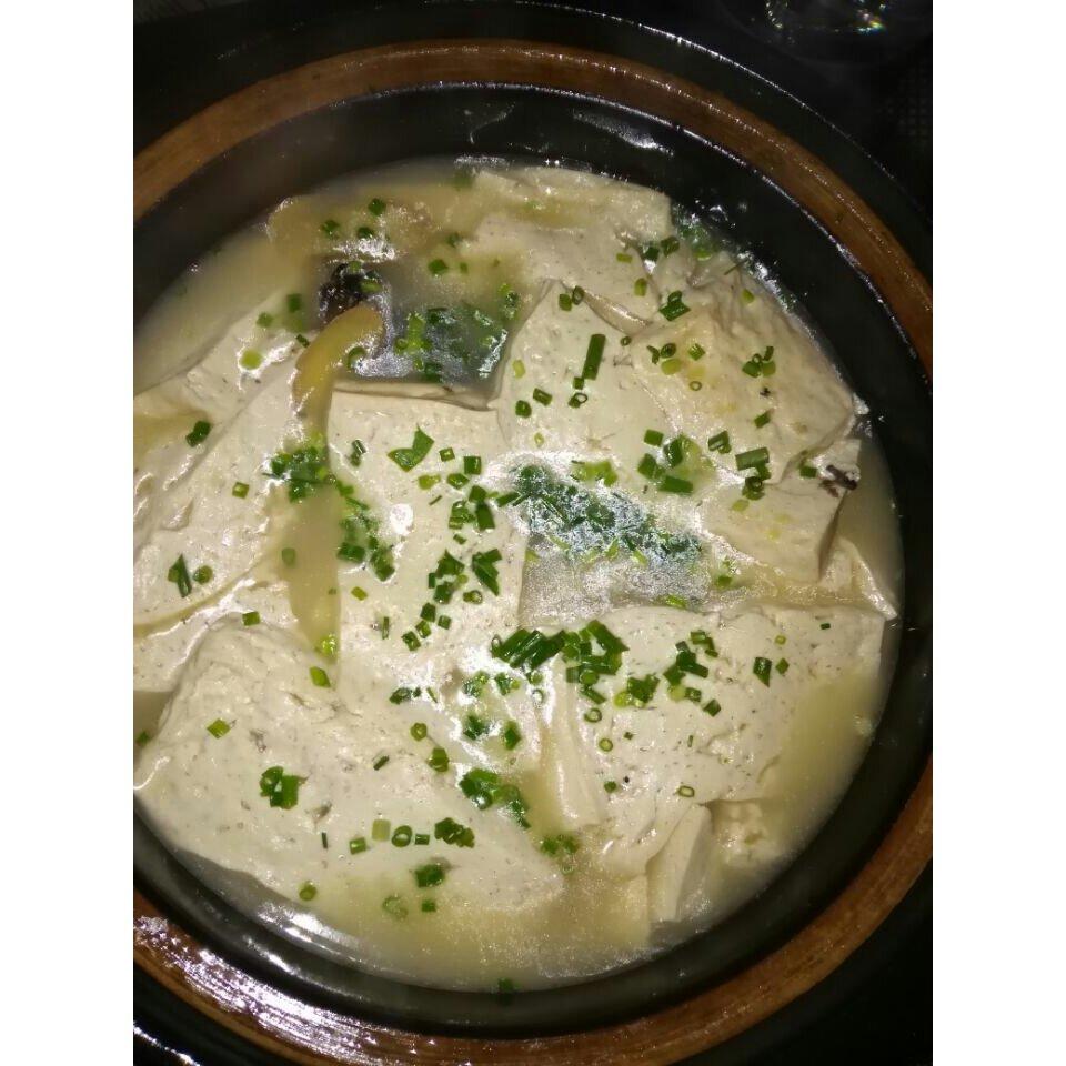 鱼头豆腐煲