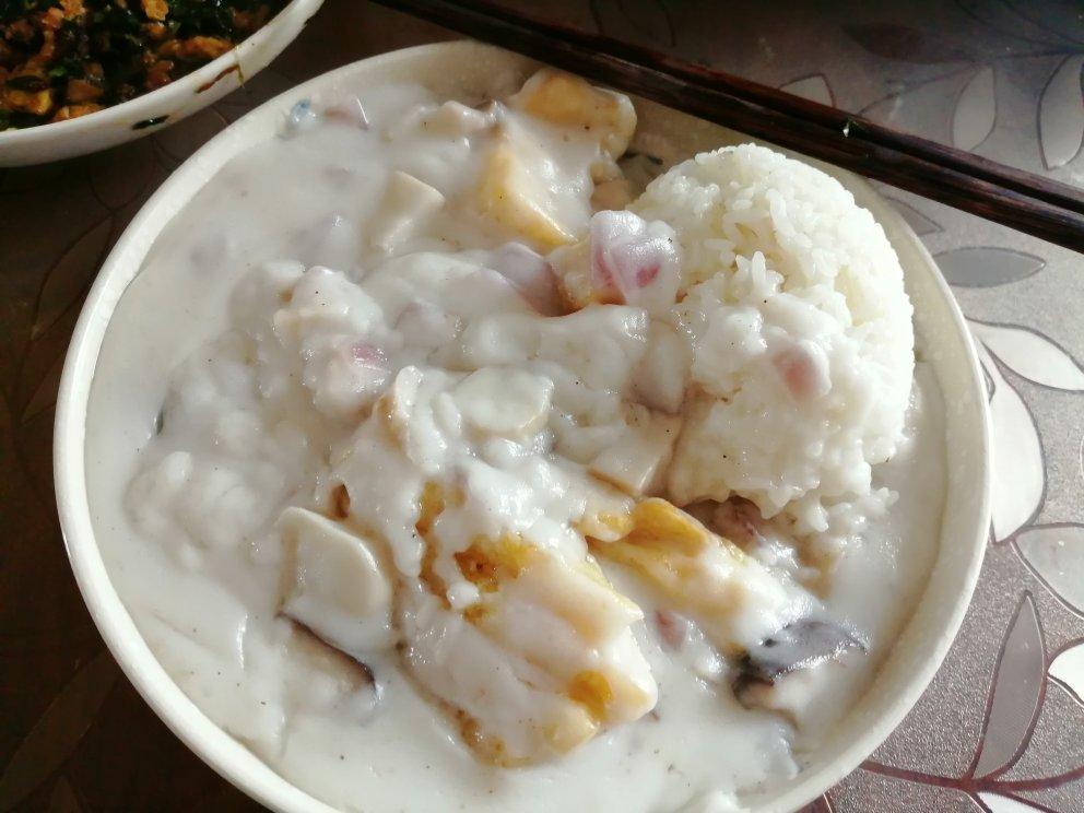 低脂奶油蘑菇汤🍄[不用黄油和奶油超简单]