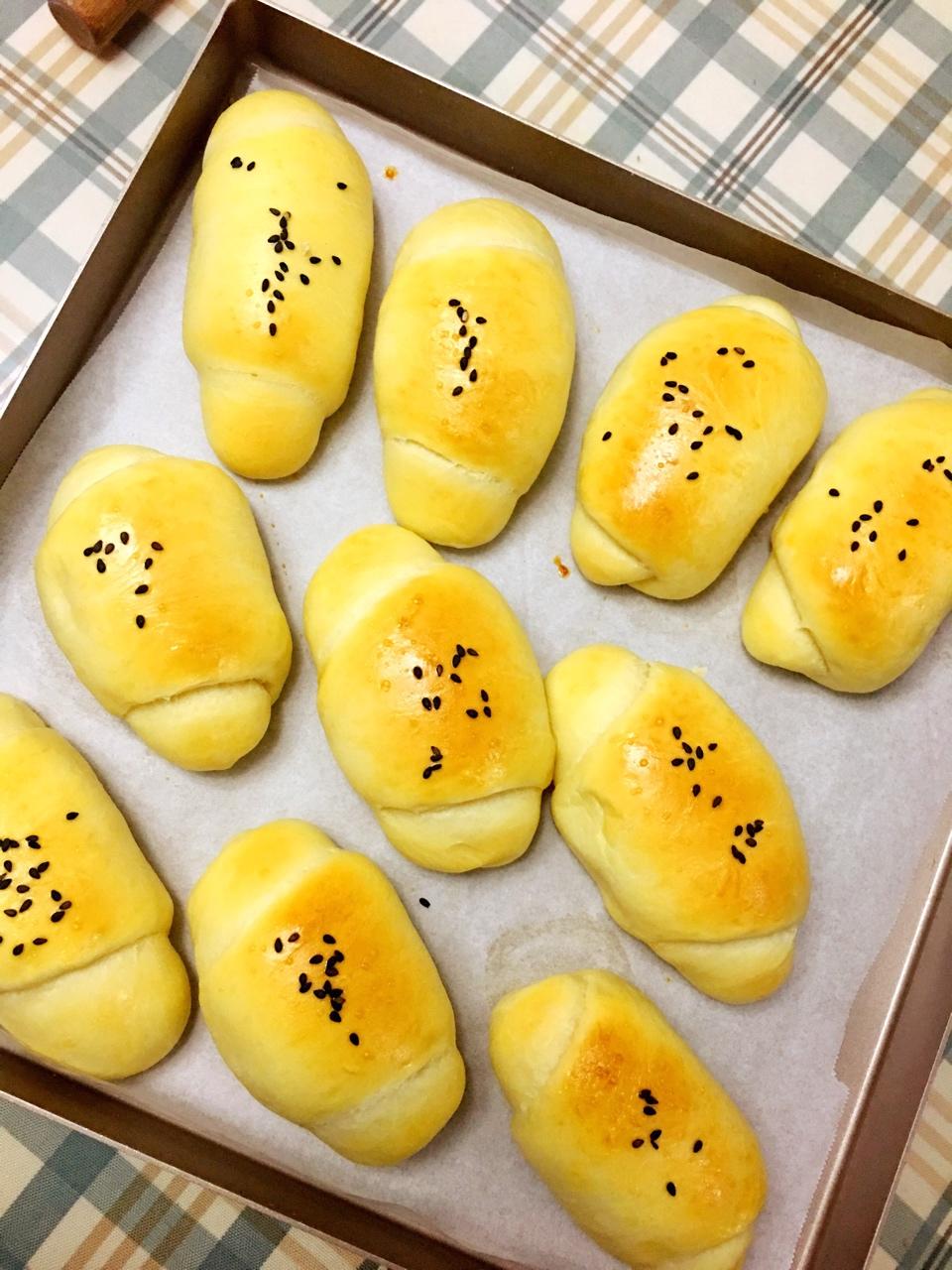 黄油面包卷