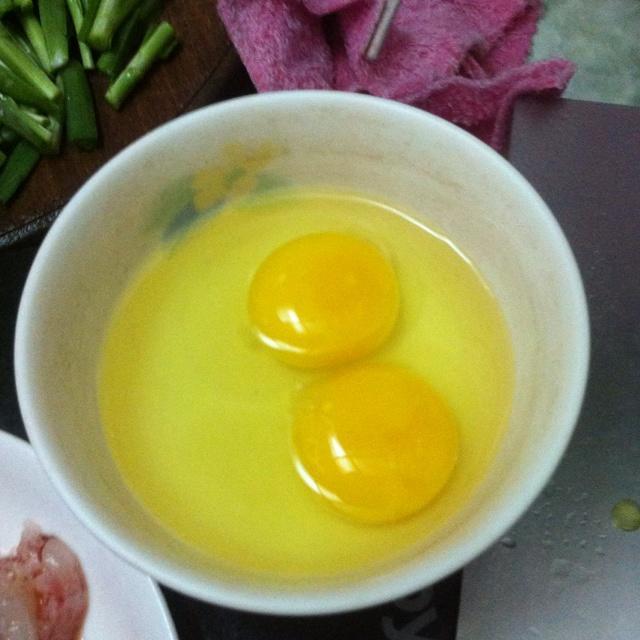 韭菜虾炒蛋的做法 步骤2
