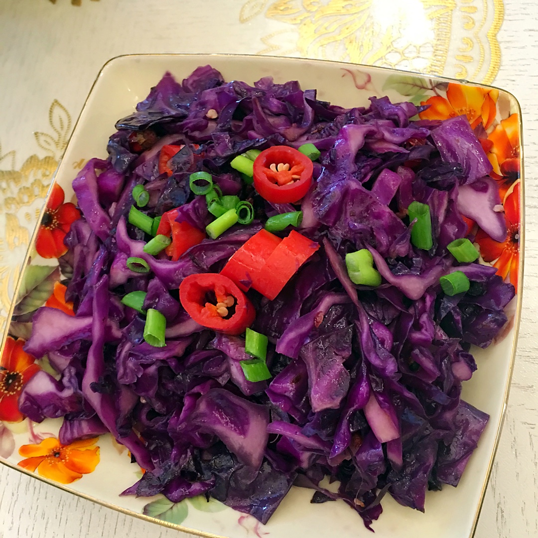 岁月静好_ey3l做的清炒紫甘蓝
