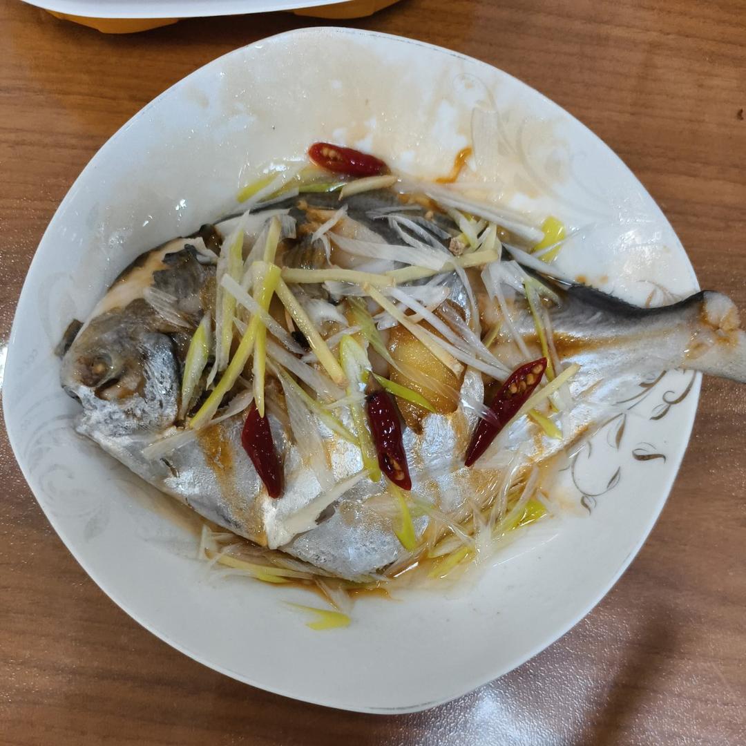 清蒸鲳鱼