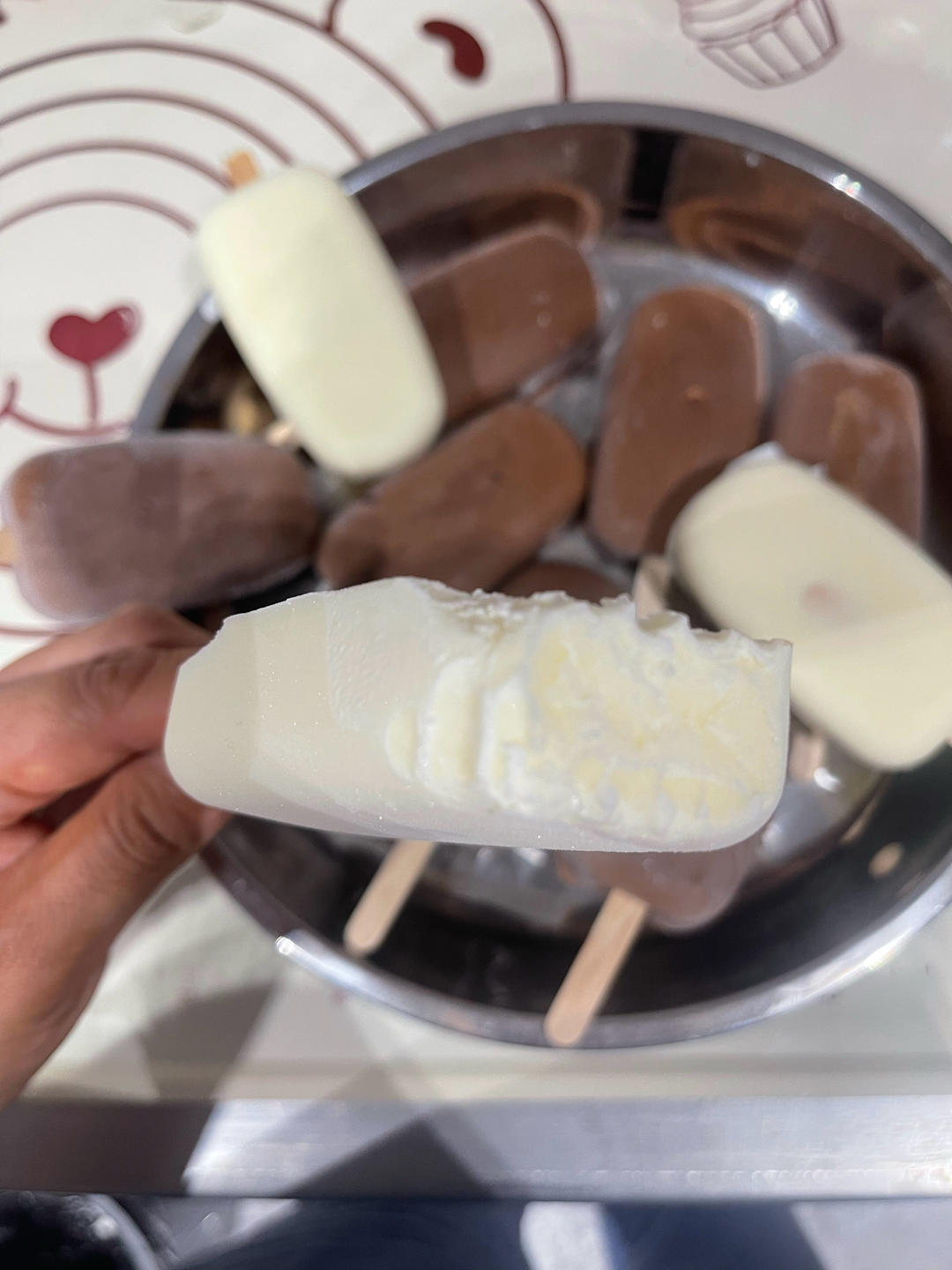 最简单的脆皮雪糕(无蛋黄无需打发奶油）