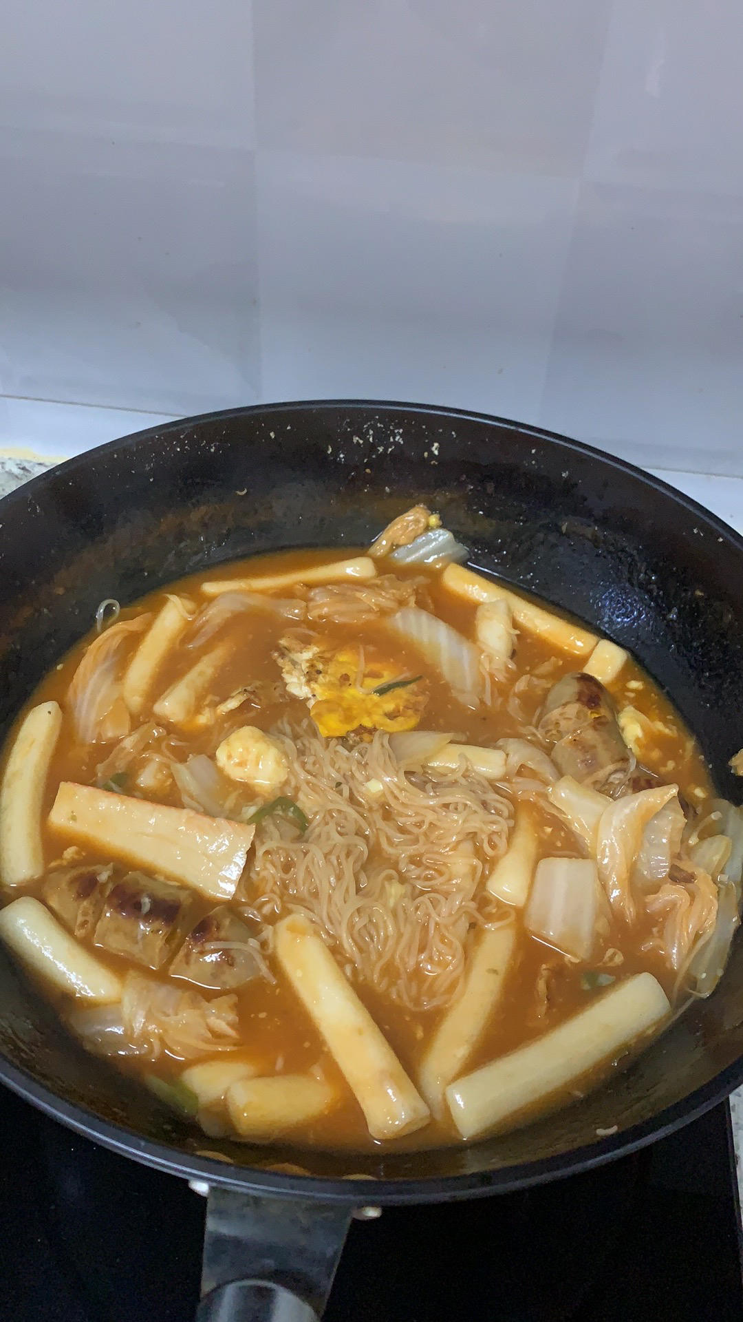 芝士拉面炒年糕—韩国街边美食改良版