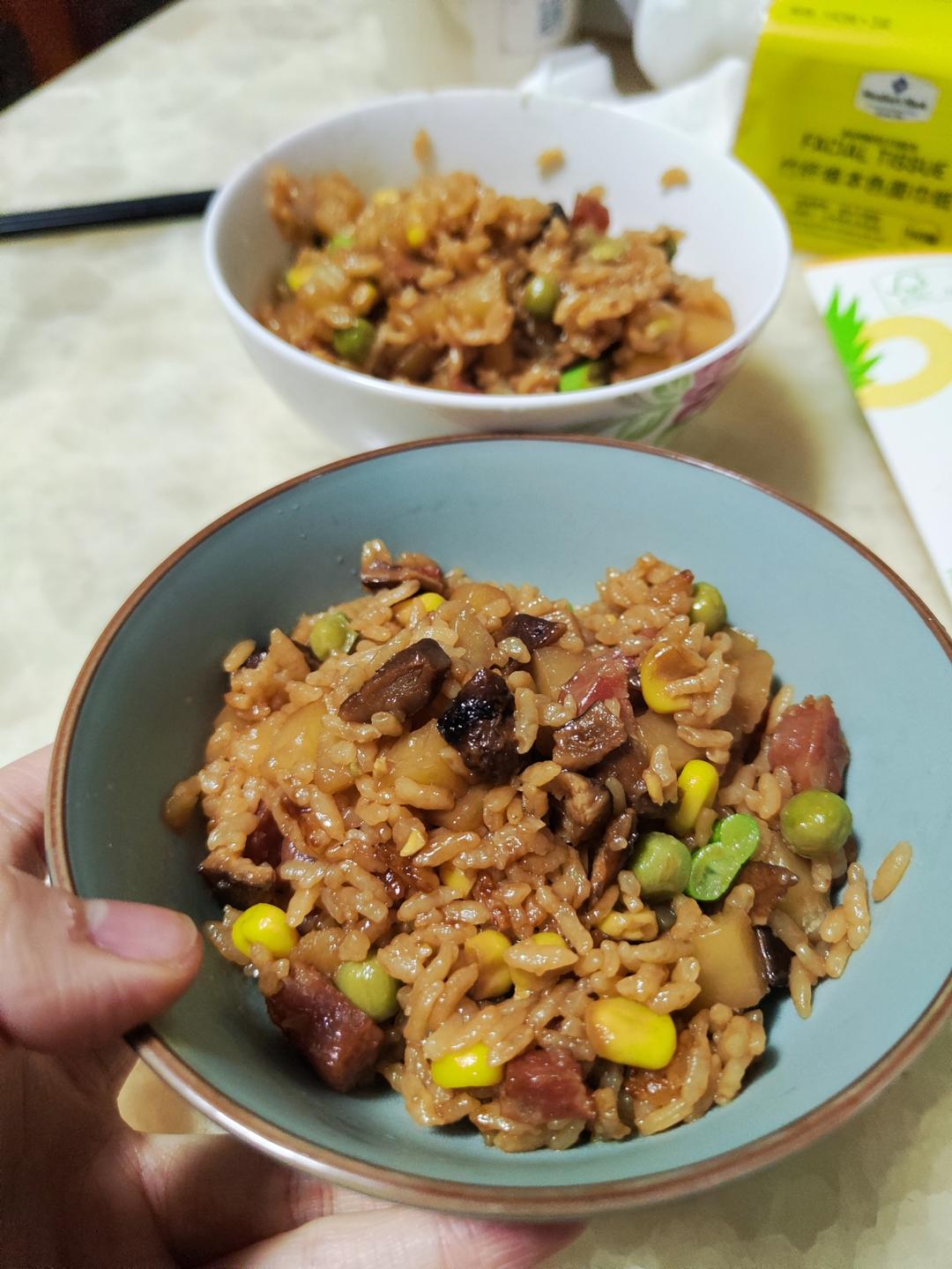 把陈乔恩吃哭的焖饭，我一口气连吃3碗，学会后再也不想吃外卖了