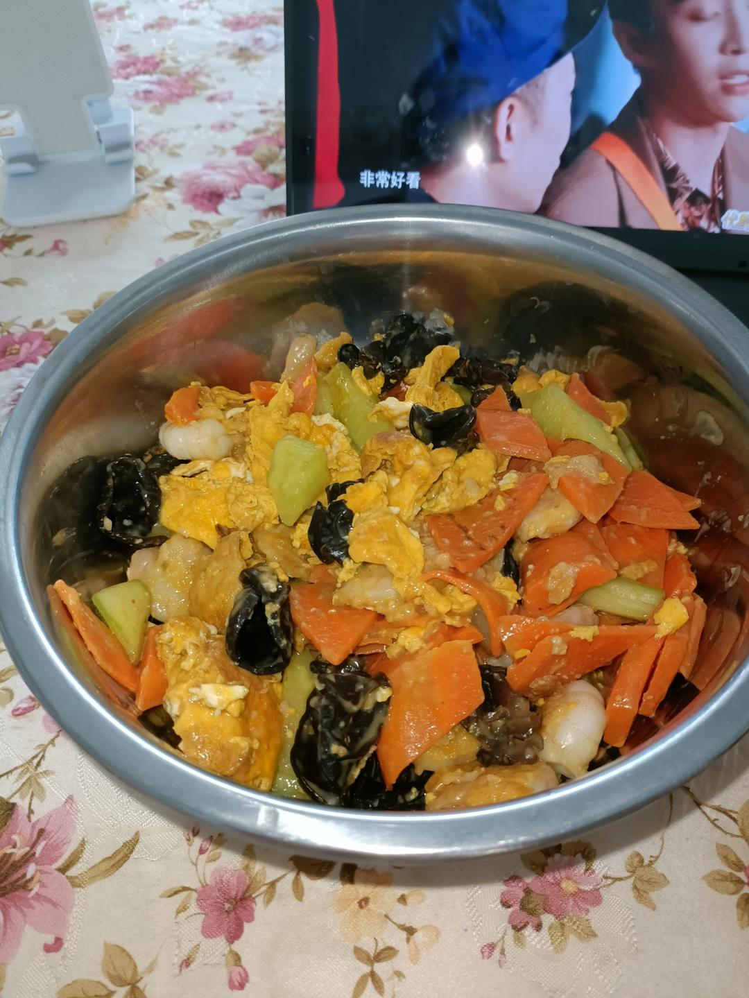 虾仁炒杂锦.什锦虾仁   黄瓜炒虾仁