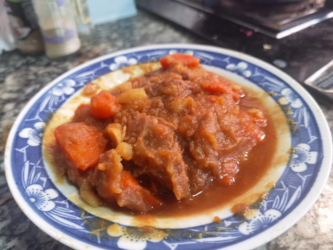 小美 日式土豆牛腩