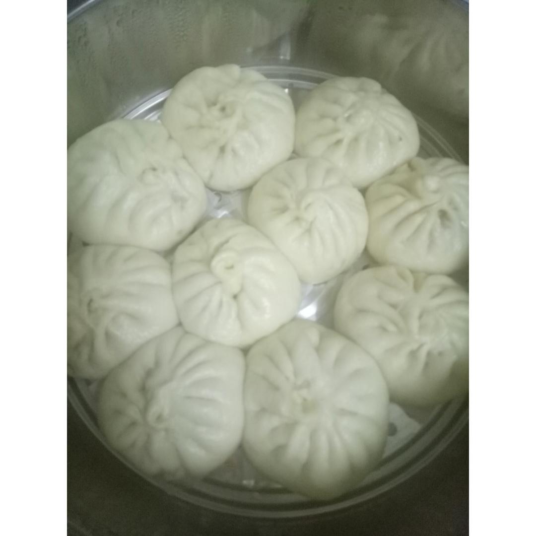 酱肉包子