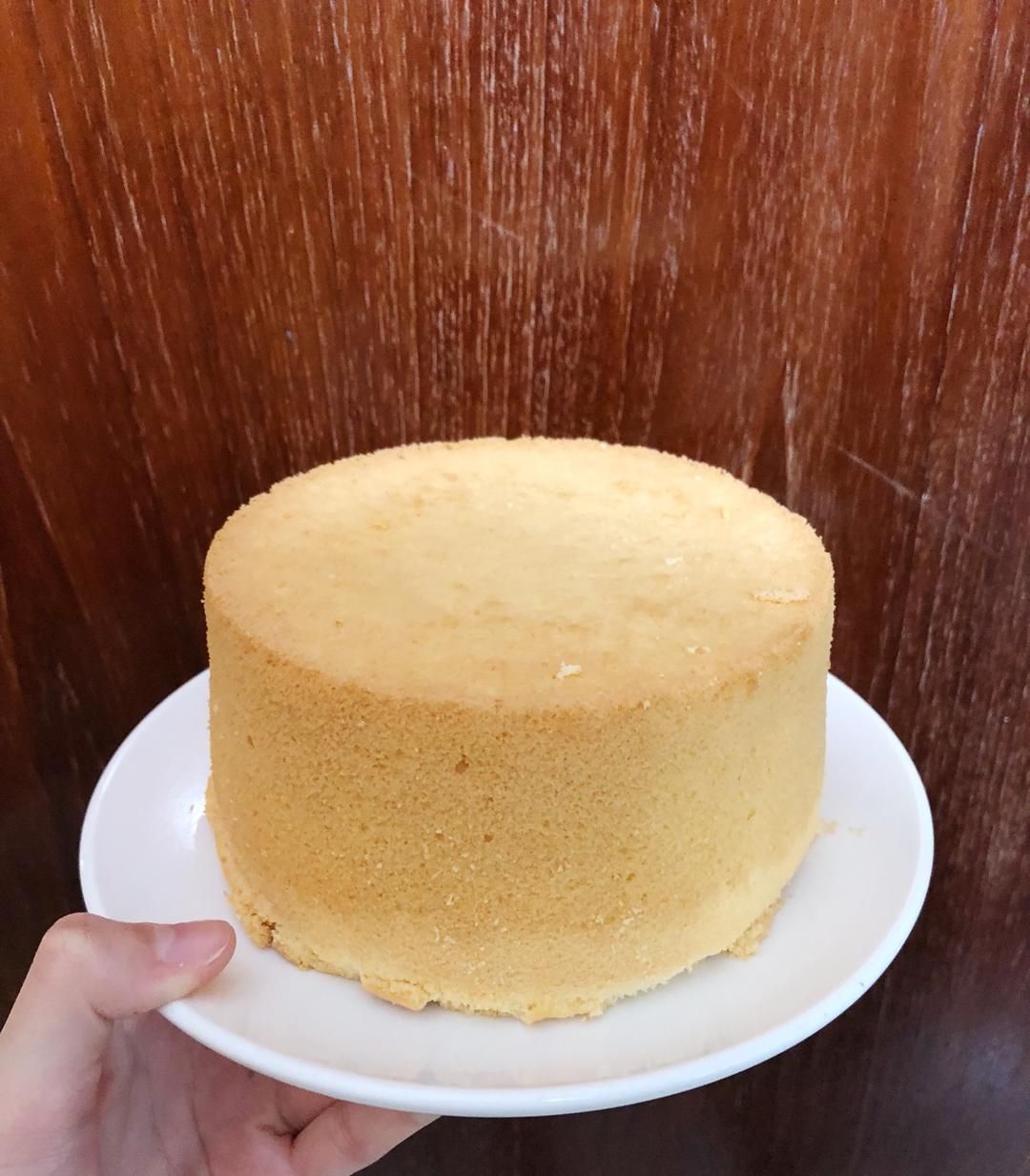 megan_ox9n做的6寸基础戚风(蛋糕胚)