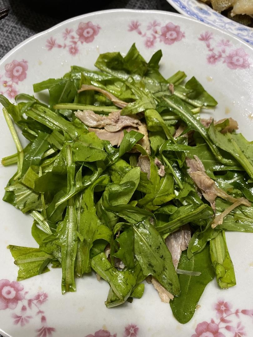 凉拌芝麻菜