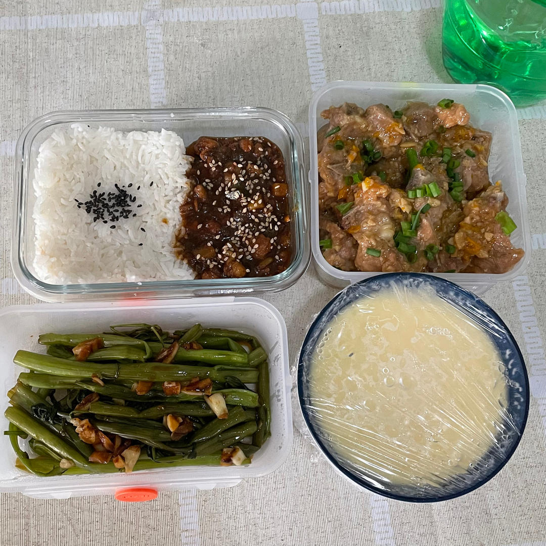 快给你心爱的人们做/送饭吧！