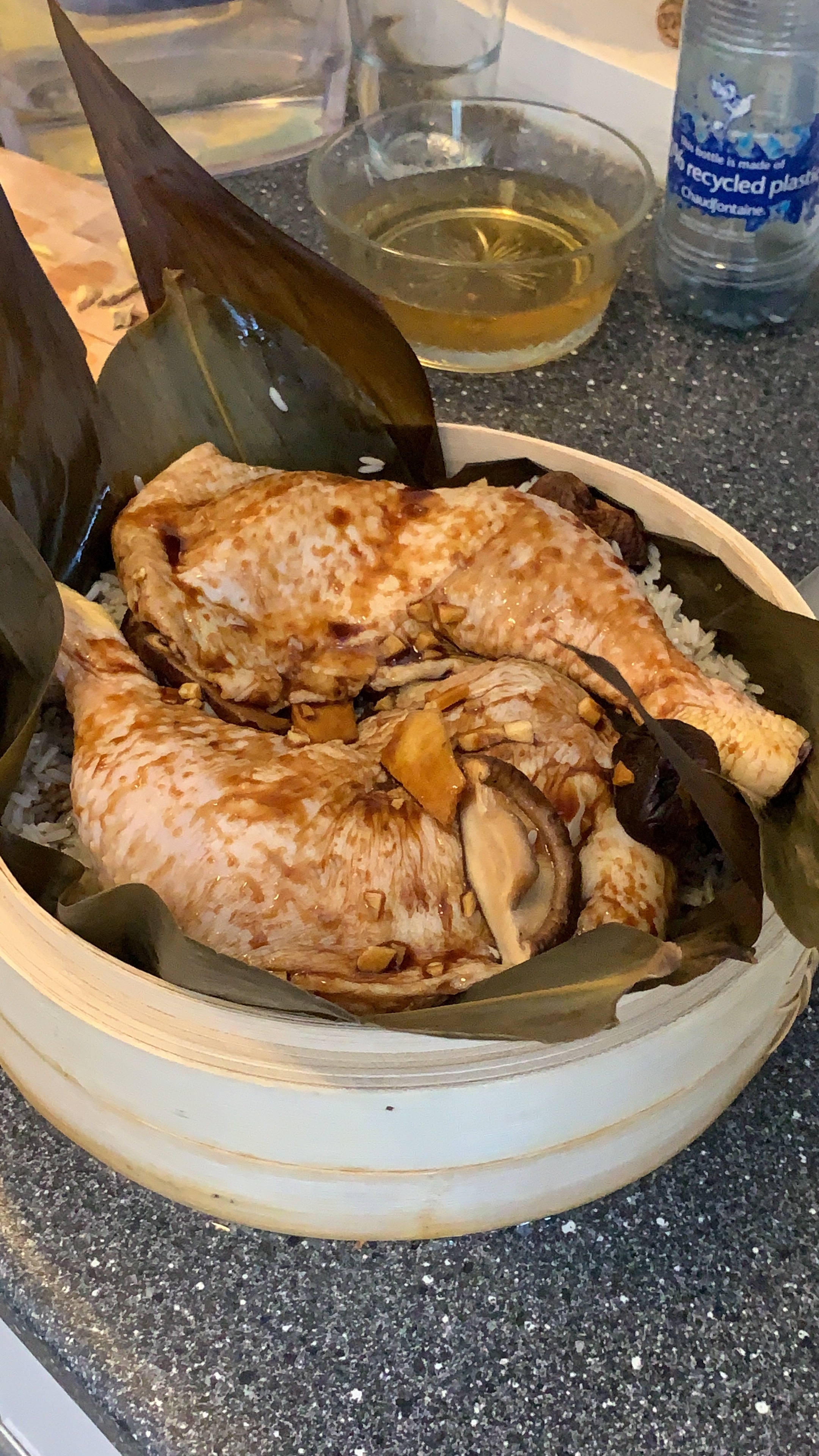 荷葉蒸香菇雞腿糙米飯🐓的做法
