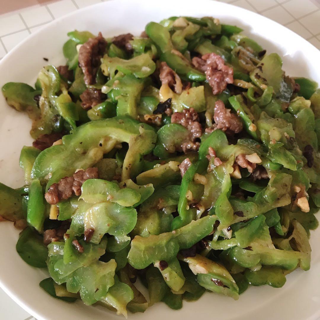 苦瓜炒牛肉