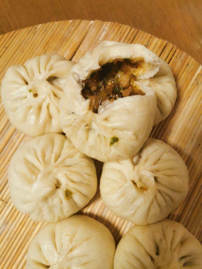 猪肉粉条大包子
