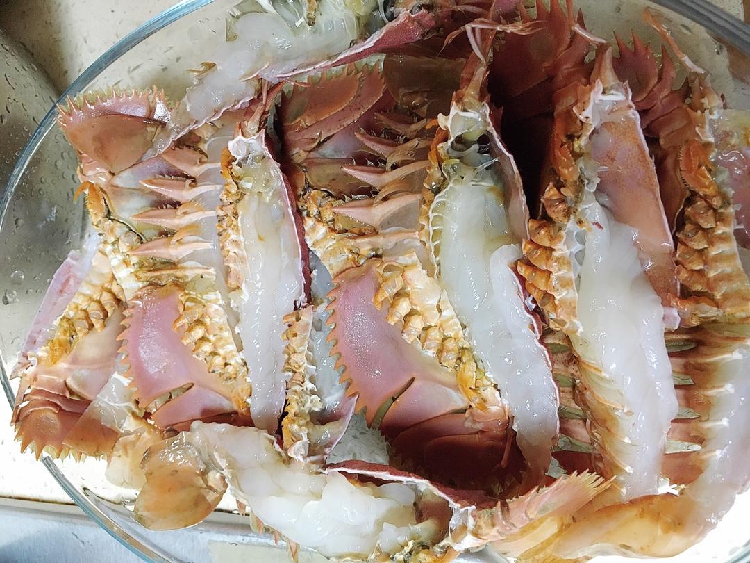 清蒸蒜香琵琶虾 Steamed Garlic Bay Lobster