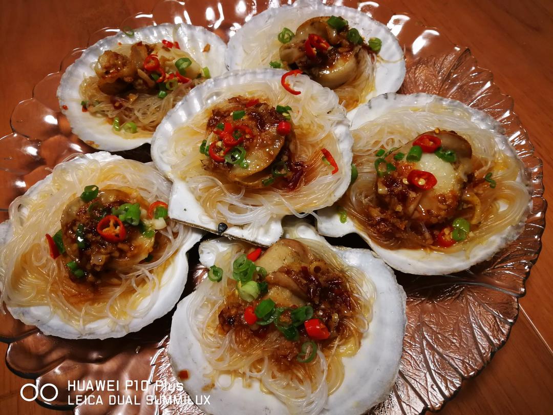 蒜蓉粉丝蒸扇贝