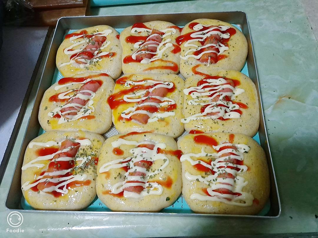 咸香美味‼️一口爆浆❗️黑椒迷你肠仔包