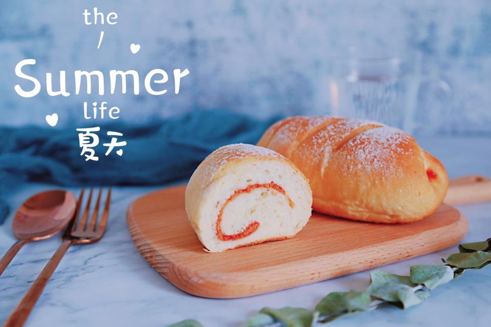 香喷喷的肉松卷面包