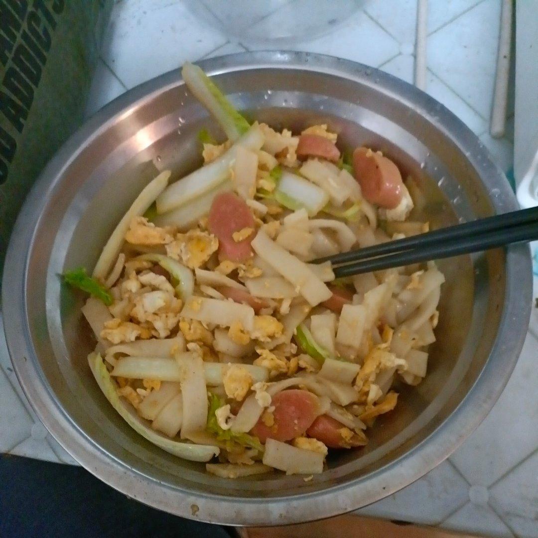 路边摊的炒河粉