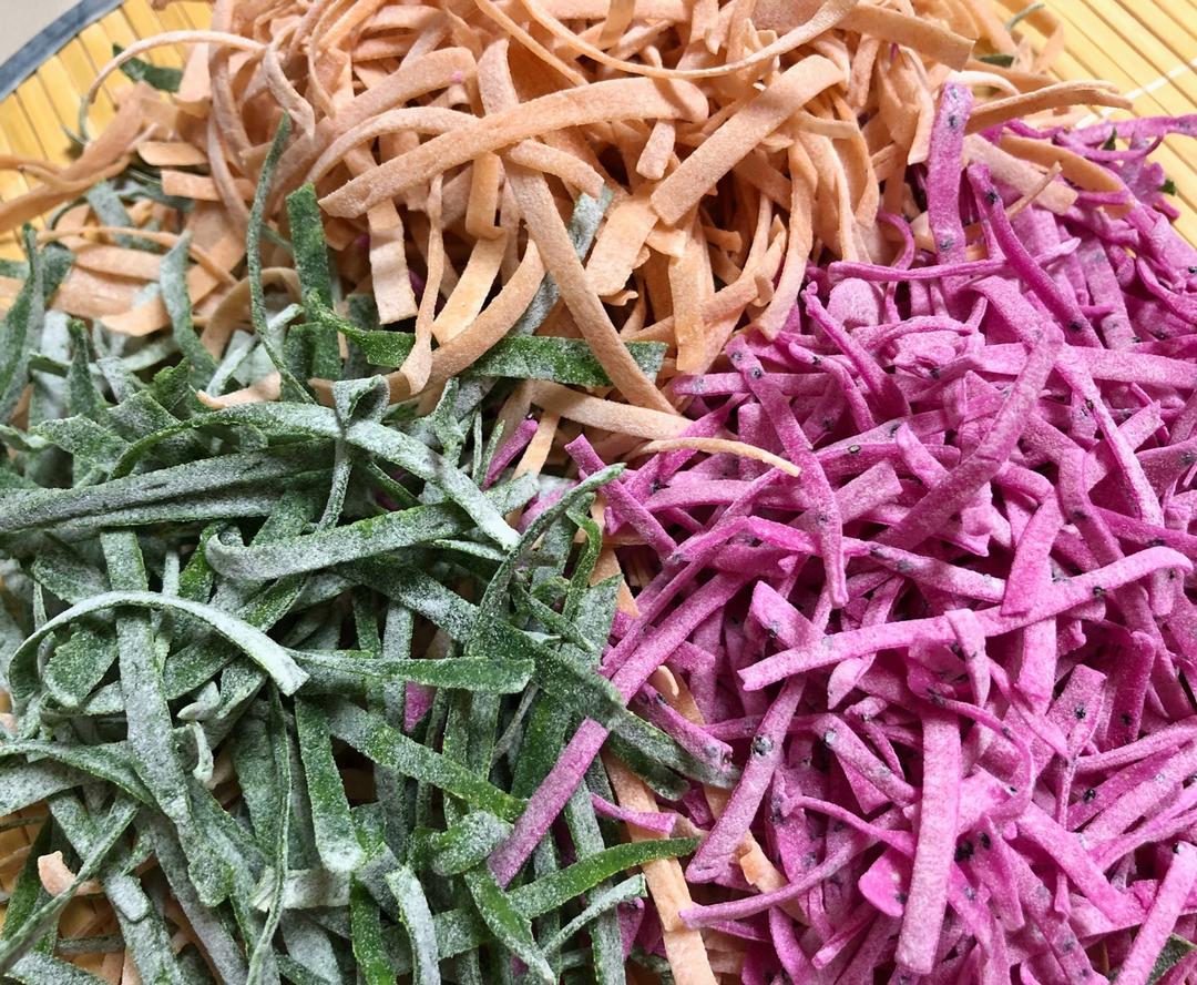宝宝辅食（蔬菜水果面条）
