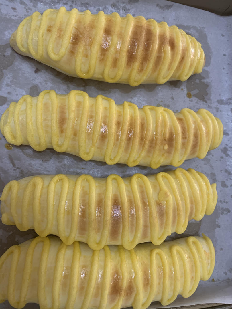 面包房里最受欢迎的毛毛虫面包