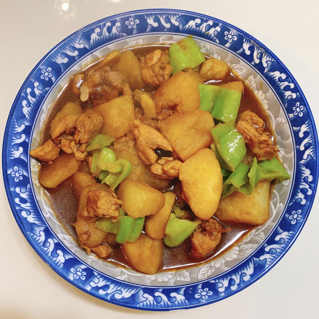 青椒土豆黄焖鸡的做法