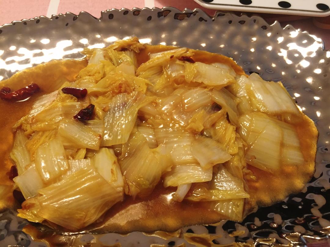 厨师长教你：“酸辣大白菜”的家常做法，酸辣又开胃，收藏了