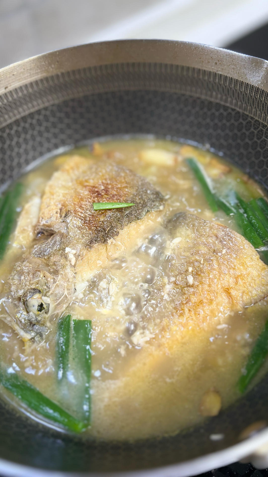 台州城市名片菜—家烧大陈黄鱼