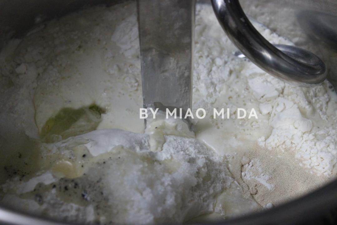 纯奶手撕吐司的做法 步骤1