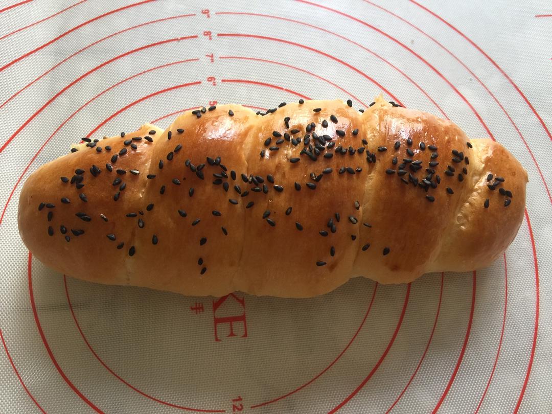 tiger妈咪烘培系列之热狗面包卷