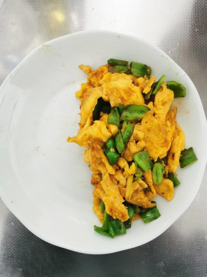 厨师长教你：“青椒炒鸡蛋”的家常做法 ,非常下饭