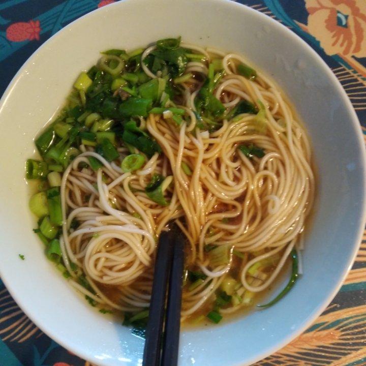 一碗热汤面
