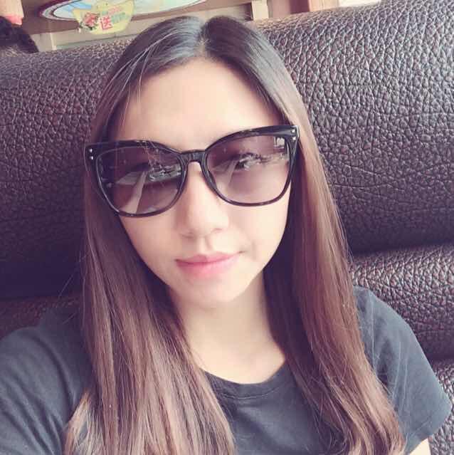 一只松鼠两只羊