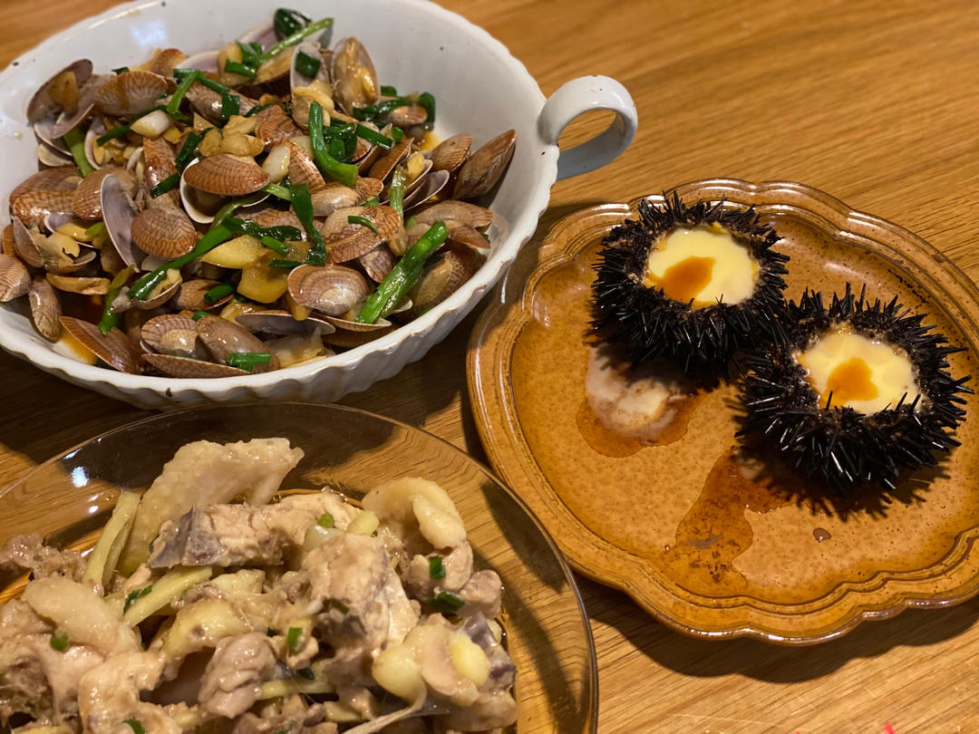 蒜香炒花甲