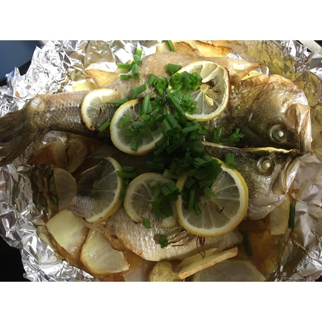 柠檬烤鲈鱼