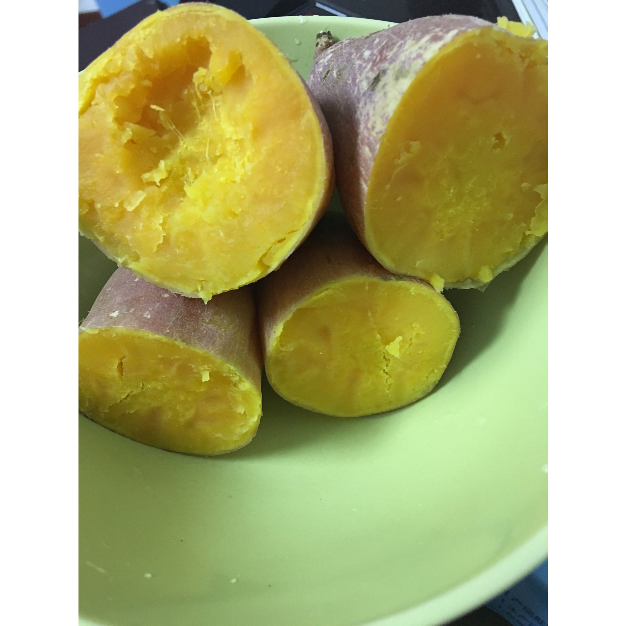 【健康三餐】简单好吃的微波炉烤红薯