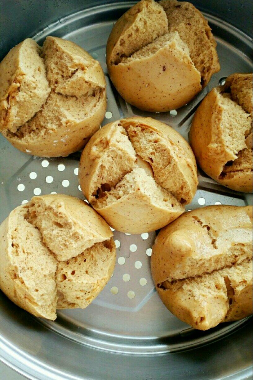 ay吉喆妈做的红糖燕麦开花馒头